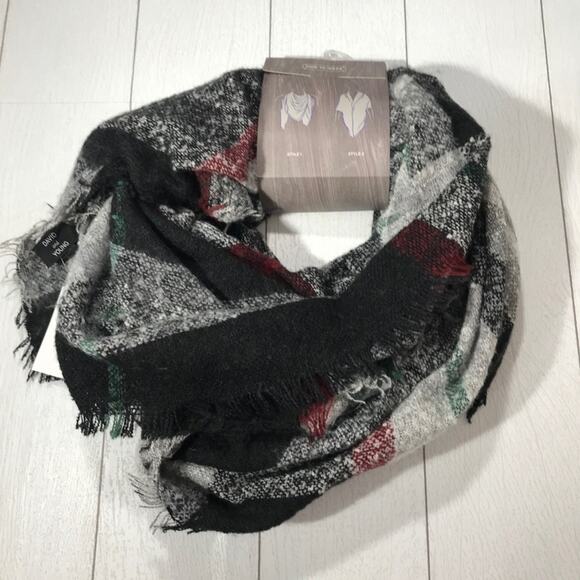 DAVID AND YOUNG Black Plaid Square Scarf  Stylish & Cozy  NWT - Picture 2 of 12